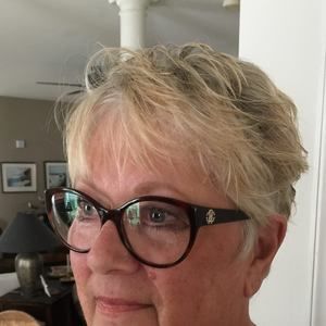 Meet your Posher, Gina